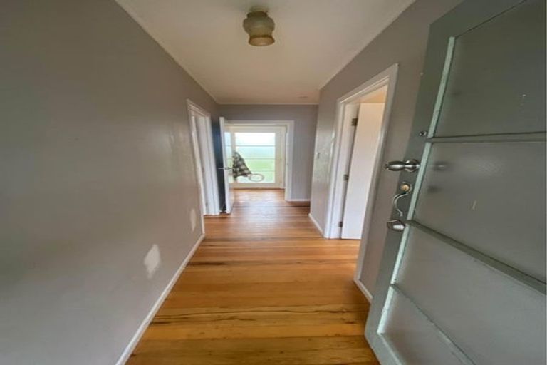 Photo of property in 67 Salisbury Road, Birkdale, Auckland, 0626