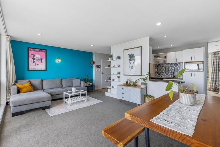 Photo of property in 11/166 Mokoia Road, Chatswood, Auckland, 0626