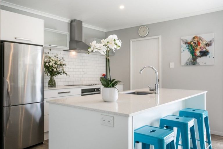 Photo of property in 11 Waitaha Place, Clive, 4102