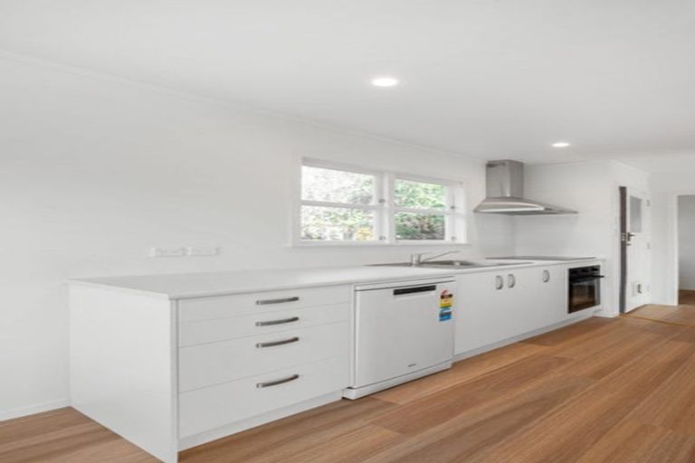 Photo of property in 20 Dale Road, Raumati South, Paraparaumu, 5032