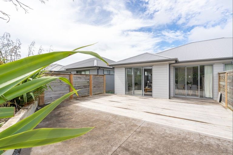 Photo of property in 25b Shrule Place, Huntington, Hamilton, 3210