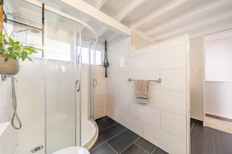 Photo of property in 31 Moana Road, Plimmerton, Porirua, 5026