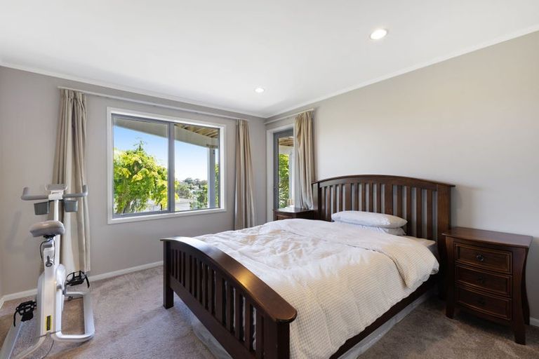 Photo of property in 1/60 Penzance Road, Mairangi Bay, Auckland, 0630