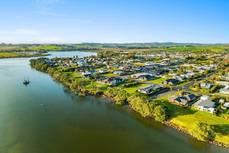 Photo of property in 3 William Gilbert Drive, Mangawhai, 0505