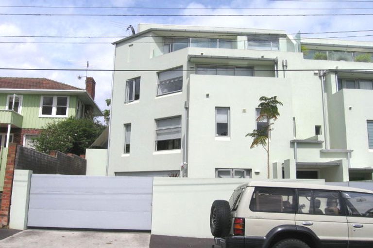 Photo of property in 7 Taurarua Terrace, Parnell, Auckland, 1052
