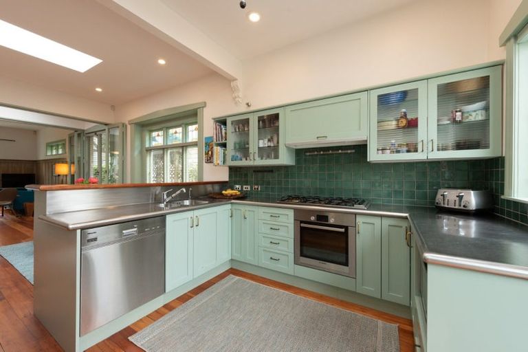 Photo of property in 29 Hohiria Road, Hataitai, Wellington, 6021