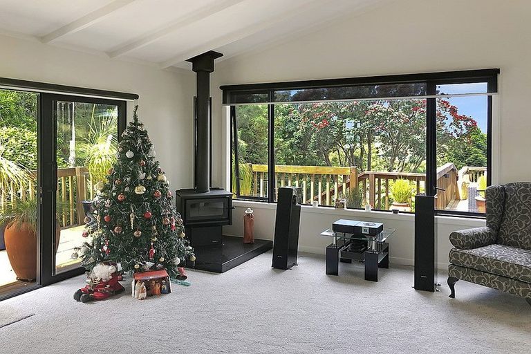 Photo of property in 35 Skudders Beach Road, Kerikeri, 0294