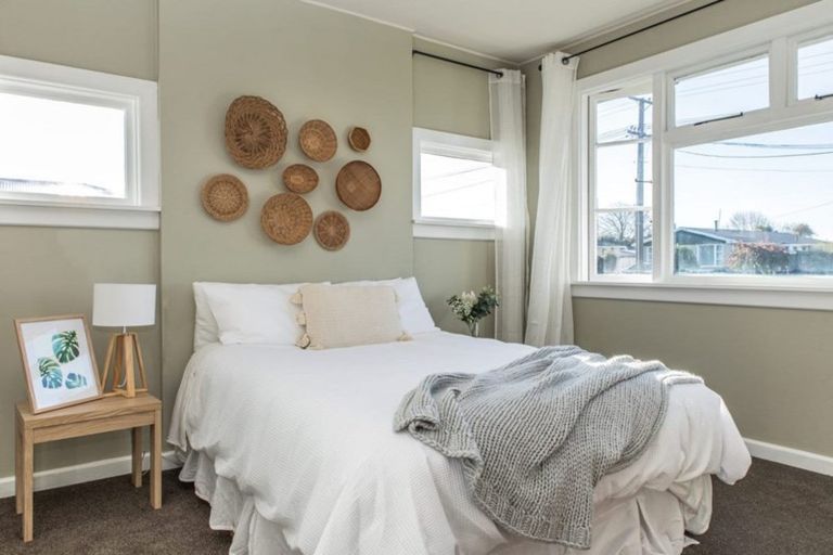 Photo of property in 70 Neill Street, Hornby, Christchurch, 8042