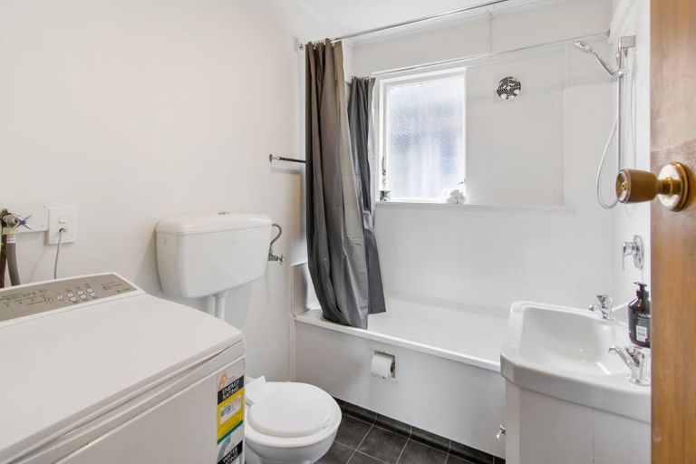 Photo of property in 2/1a Wai-iti Road, Maori Hill, Timaru, 7910