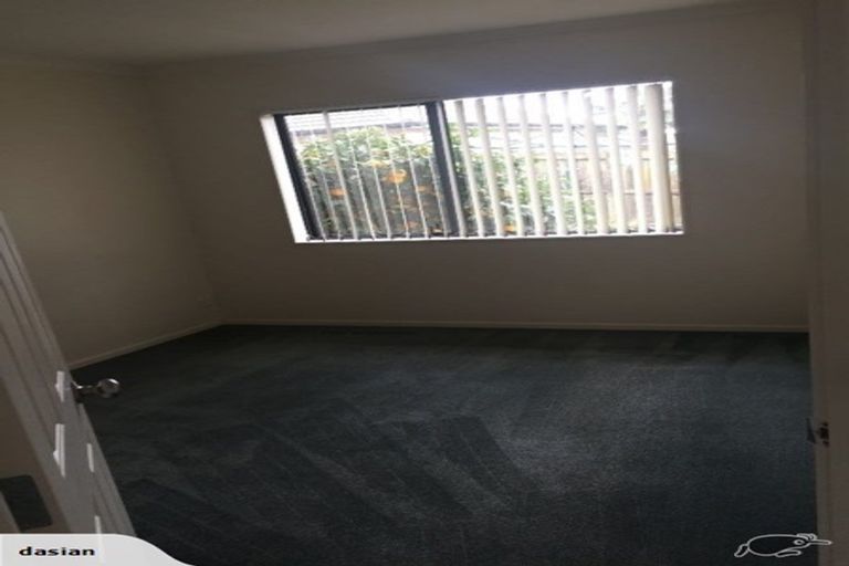 Photo of property in 1 Bernish Place, East Tamaki, Auckland, 2013