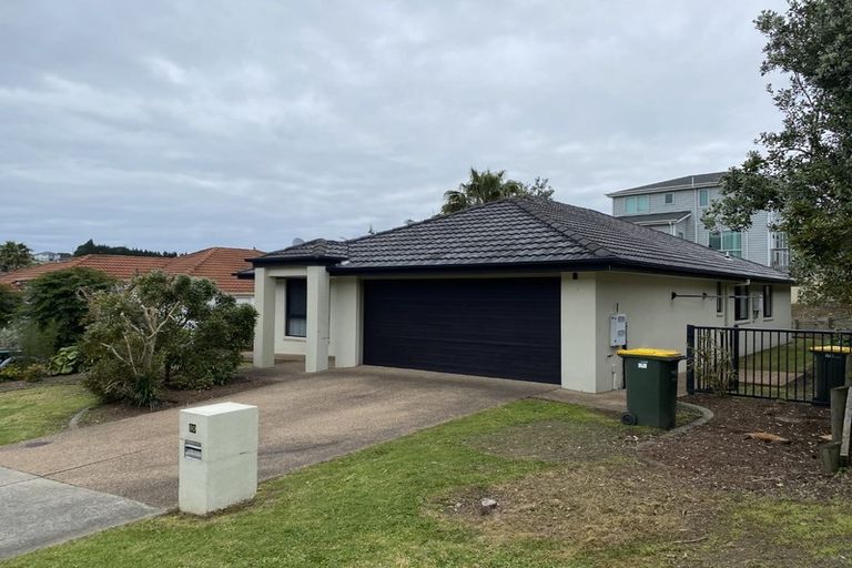 Photo of property in 90 Pinecrest Drive, Gulf Harbour, Whangaparaoa, 0930