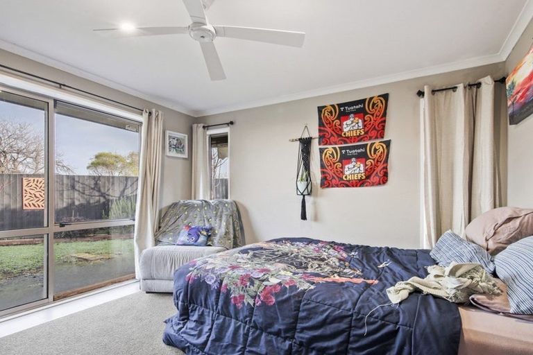Photo of property in 10 Netley Place, Aranui, Christchurch, 8061