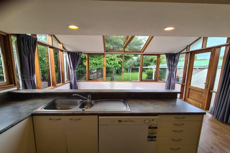 Photo of property in 5 Wyatt Place, Russley, Christchurch, 8042