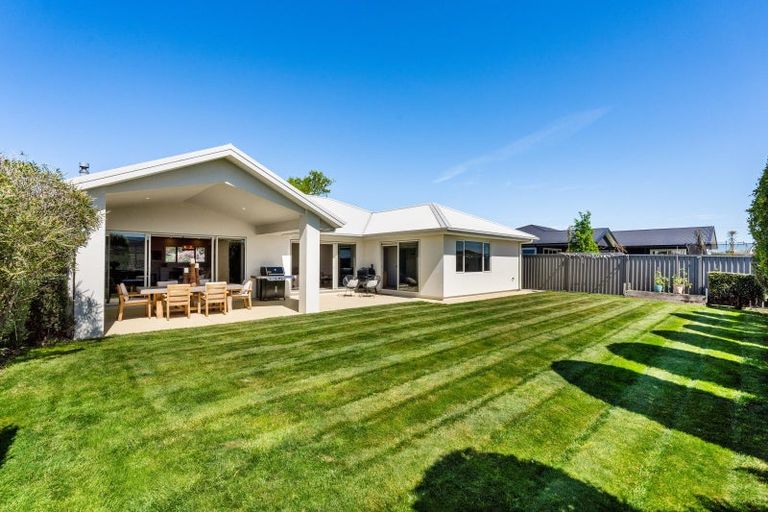 Photo of property in 61 Arataki Road, Havelock North, 4130