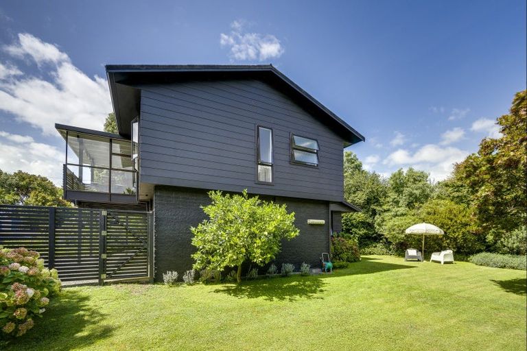 Photo of property in 42 Simla Avenue, Havelock North, 4130