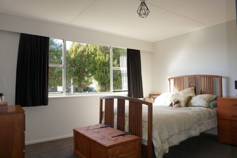 Photo of property in 24 Liverpool Street, Levin, 5510