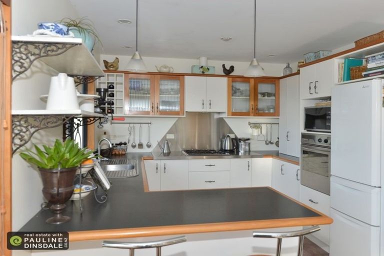 Photo of property in 14a Granfield Place, Te Kamo, Whangarei, 0112