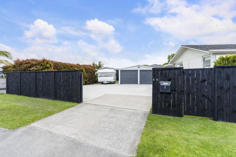 Photo of property in 2 Hatton Road, Orewa, 0931
