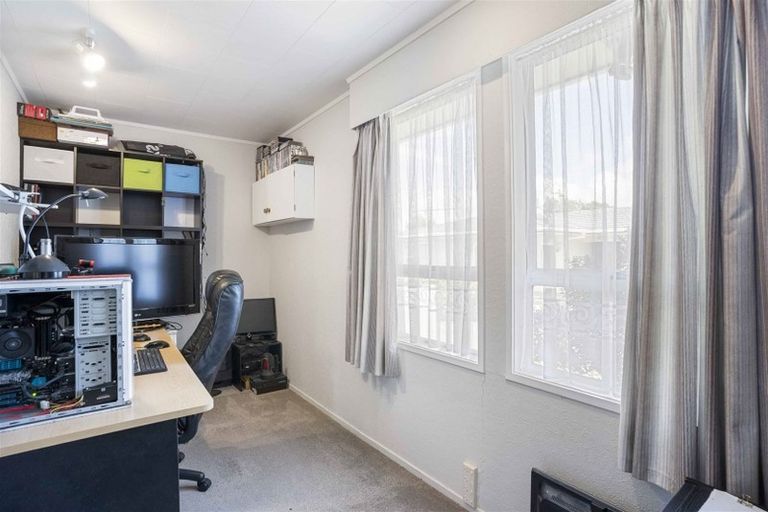 Photo of property in 144 Pigeon Mountain Road, Half Moon Bay, Auckland, 2012