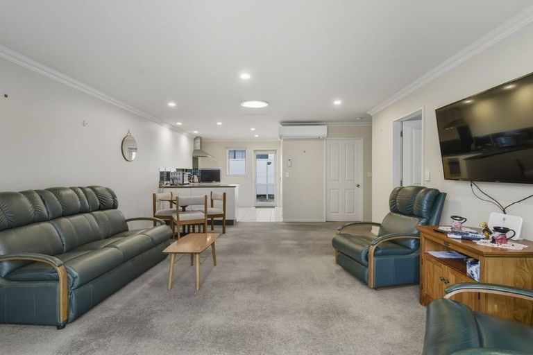 Photo of property in 3/84 Gordon Road, Mosgiel, 9024