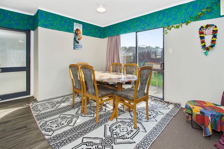 Photo of property in 12b Oratu Place, Manurewa, Auckland, 2102