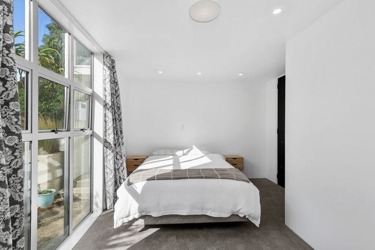 Photo of property in 8 Norna Crescent, Kelburn, Wellington, 6012