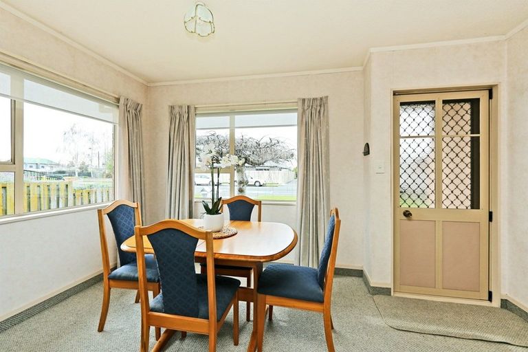 Photo of property in 1/427 Gloucester Street, Taradale, Napier, 4112