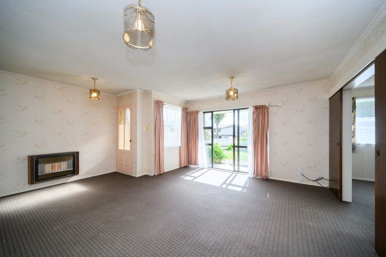 Photo of property in 21 Chadwick Place, Highbury, Palmerston North, 4412