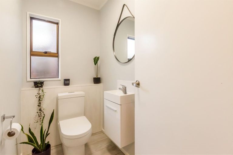 Photo of property in 15 Wedgewood Grove, Raumati Beach, Paraparaumu, 5032