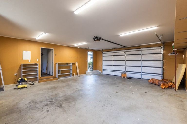 Photo of property in 13 Acheron Place, Lake Hayes, Queenstown, 9304