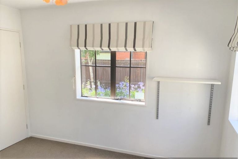 Photo of property in 15 Althorp Place, Avonhead, Christchurch, 8042