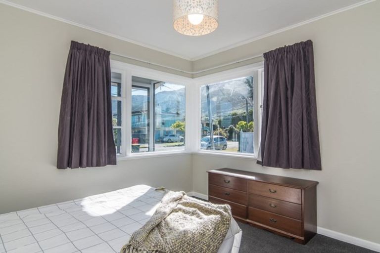 Photo of property in 4 Martin Street, Waikanae, 5036