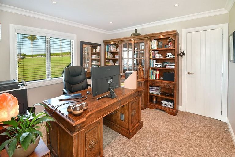 Photo of property in 28 Pacific Cliffs Drive, Gulf Harbour, Whangaparaoa, 0930