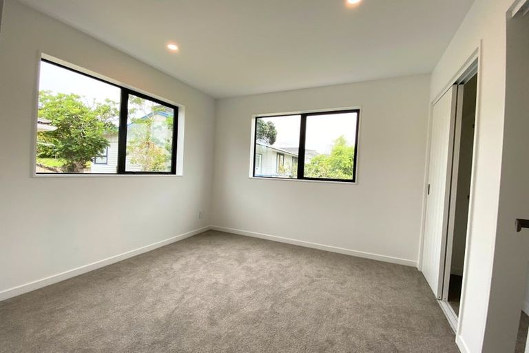Photo of property in 11b Wylie Avenue, Sunnynook, Auckland, 0620