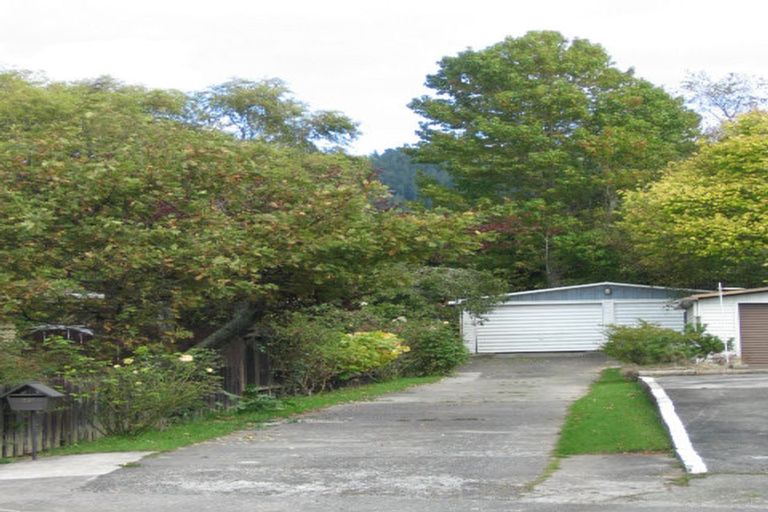 Photo of property in 29 Deller Grove, Silverstream, Upper Hutt, 5019