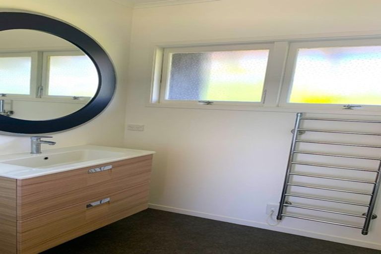 Photo of property in 2/17 Lake View Road, Takapuna, Auckland, 0622