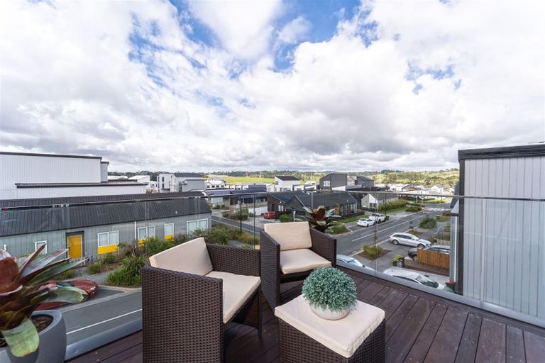 Photo of property in 35 Matakohe Road, Westgate, Auckland, 0814