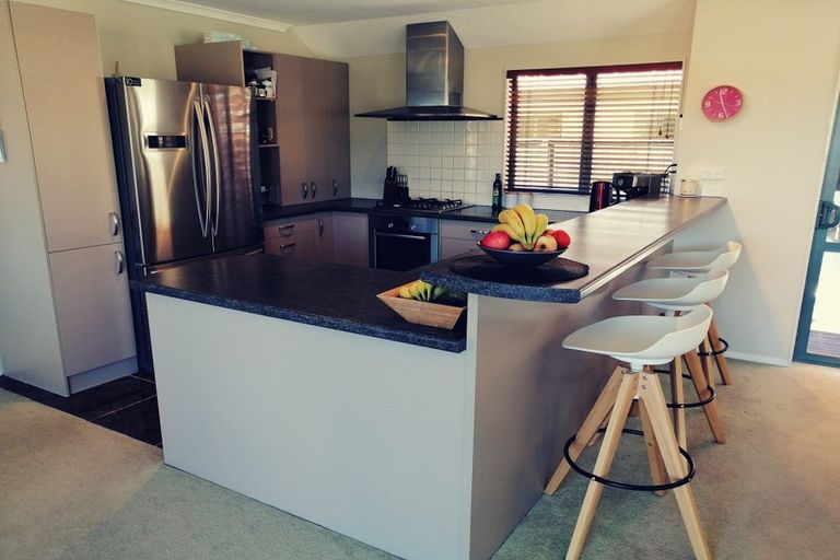 Photo of property in 11 Parkwood Crescent, Gulf Harbour, Whangaparaoa, 0930