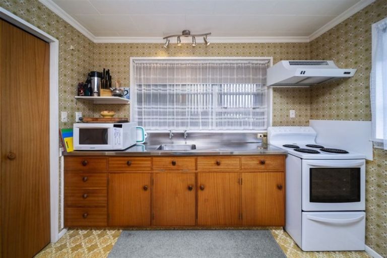 Photo of property in 37 Collins Street, Hawera, 4610