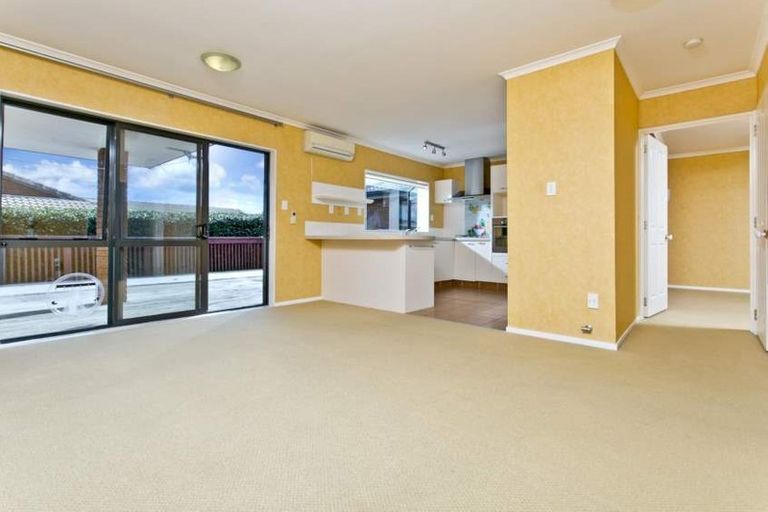 Photo of property in 16 Adelphi Place, Albany, Auckland, 0632