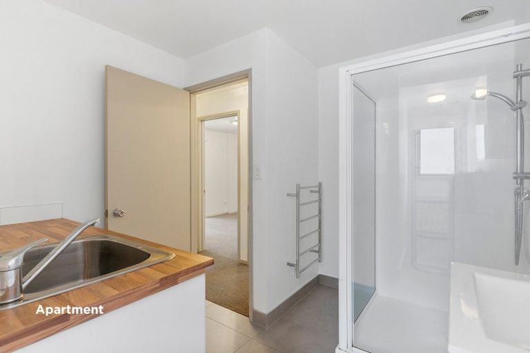 Photo of property in 50 Lagoon Way, West Harbour, Auckland, 0618