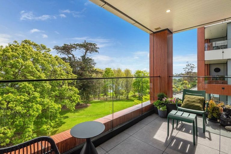 Photo of property in 303/28 Killarney Street, Takapuna, Auckland, 0622