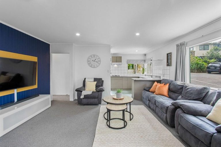 Photo of property in 175c Hibiscus Coast Highway, Red Beach, 0932