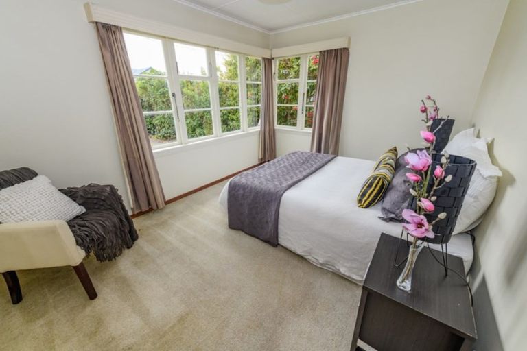 Photo of property in 4 Evatt Street, Bryndwr, Christchurch, 8053