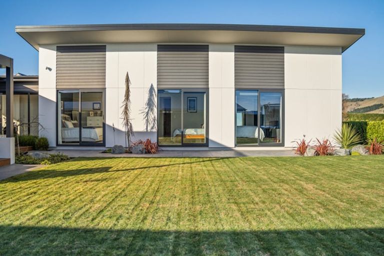 Photo of property in 32 Ardrossan Way, Tai Tapu, 7672