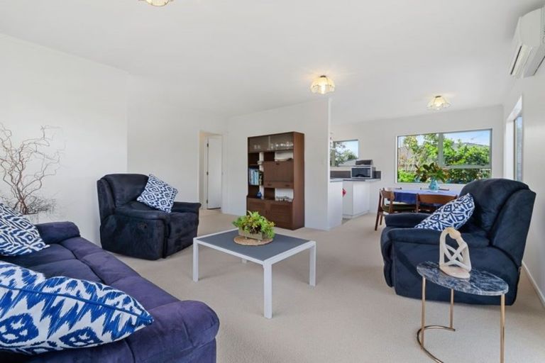 Photo of property in 2/21 Alexander Street, Papakura, 2110