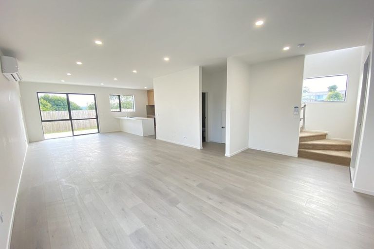 Photo of property in 6a Geordie Street, Henderson, Auckland, 0612