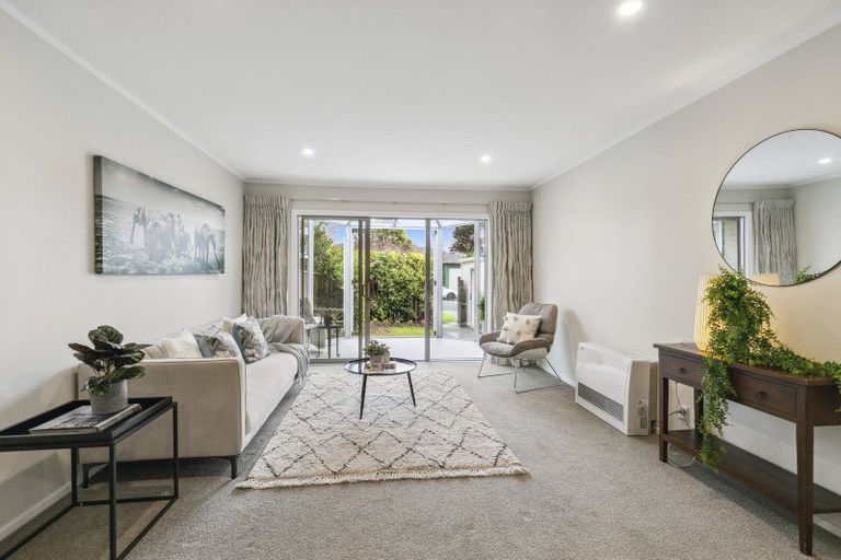 Photo of property in 13 Gipps Street, Karori, Wellington, 6012