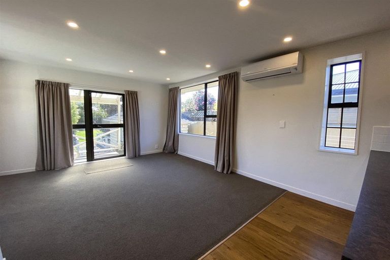 Photo of property in 185 Weston Road, St Albans, Christchurch, 8052