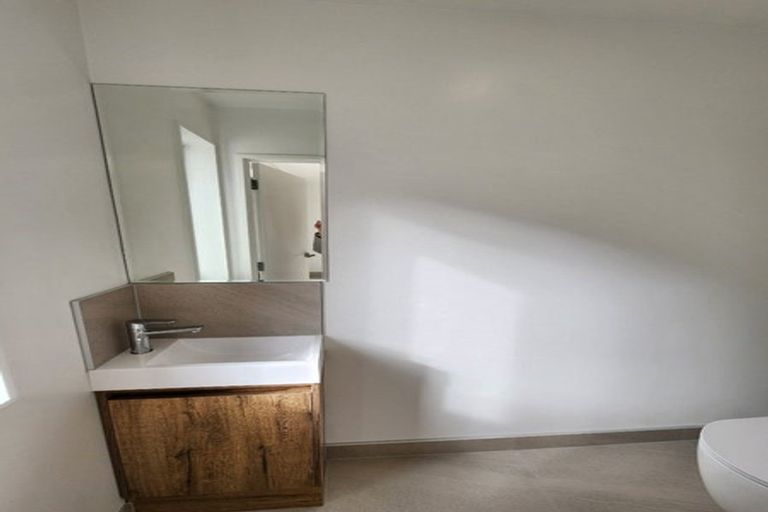 Photo of property in 4/25 Manse Road, Pahurehure, Papakura, 2113